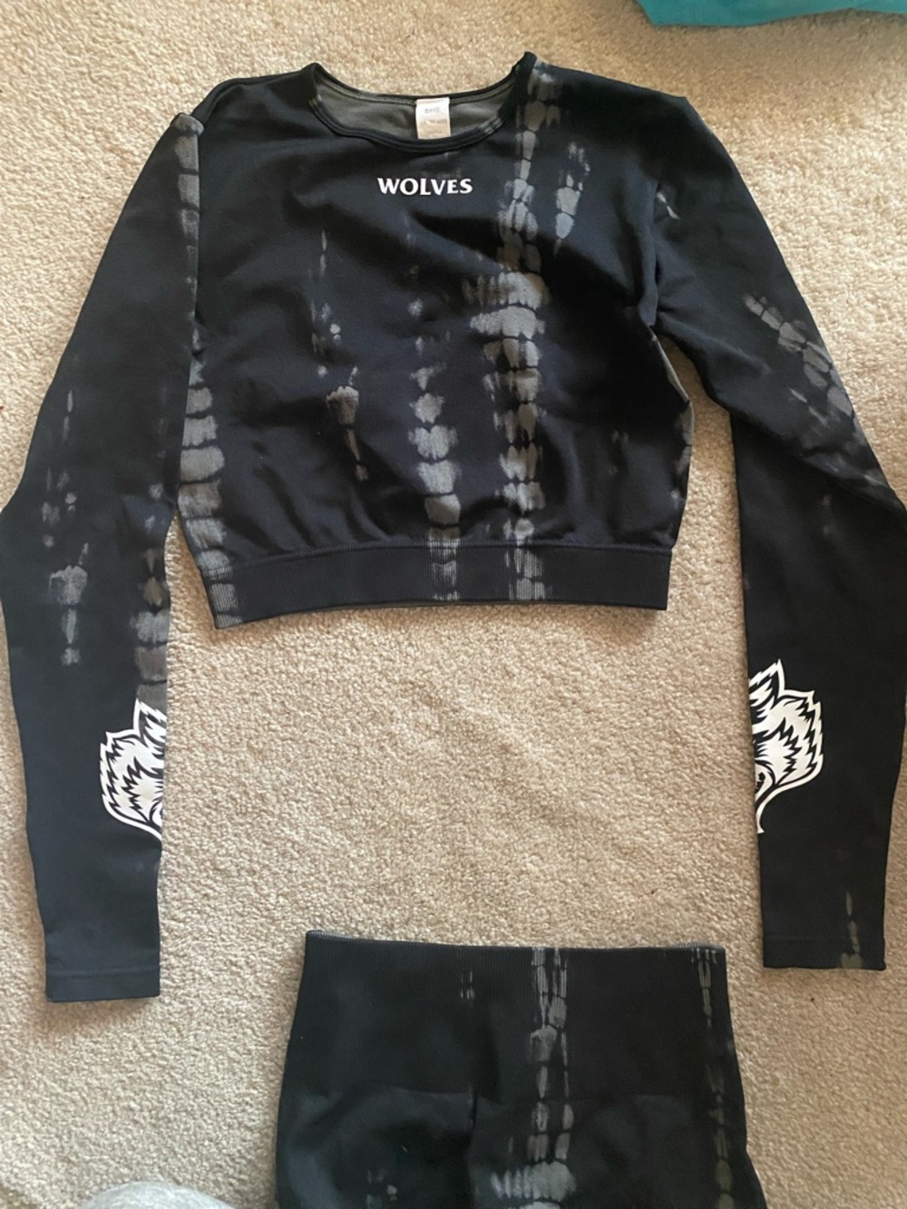Darc sport size small 2 piece SHE Wolves set - Picture 6 of 8